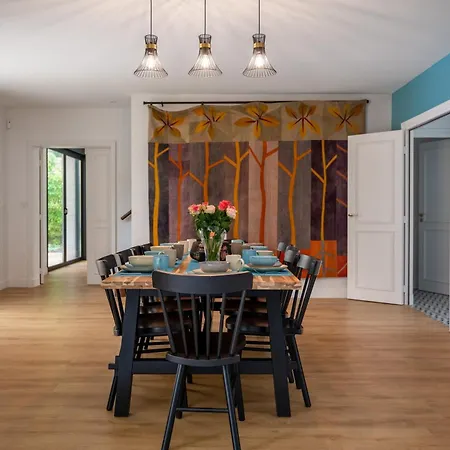 La Maison L'eperon, Stylish 5 Star Surrounded By Vineyard Near Saint Emilion *