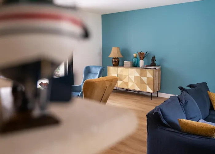 La Maison L'eperon, Stylish 5 Star Surrounded By Vineyard Near Saint Emilion Feriehus Vérac