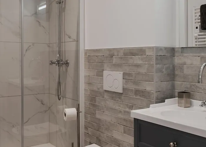 La Maison L'eperon, Stylish 5 Star Surrounded By Vineyard Near Saint Emilion Feriehus Vérac