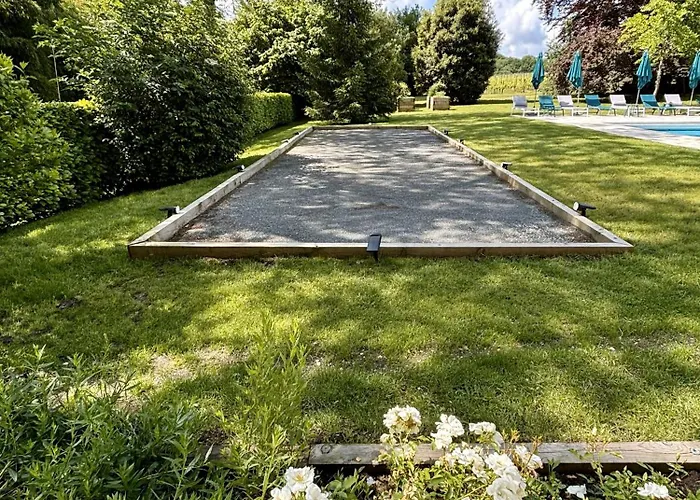 La Maison L'eperon, Stylish 5 Star Surrounded By Vineyard Near Saint Emilion Feriehus